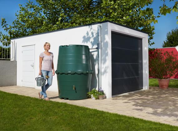 Top-Tank von Schütter-Behälter zum Aufstellen im Garten | Bildquelle: Graf